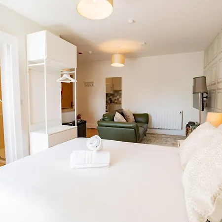 Eyre View - 2 * Galway